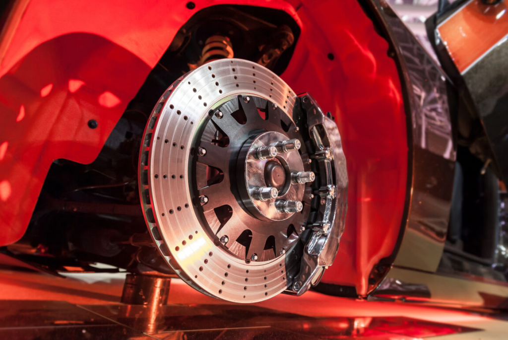 Exposed vehicle brakes.