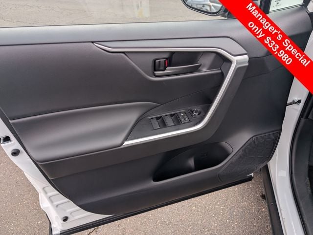 2025 Toyota RAV4 Hybrid LE