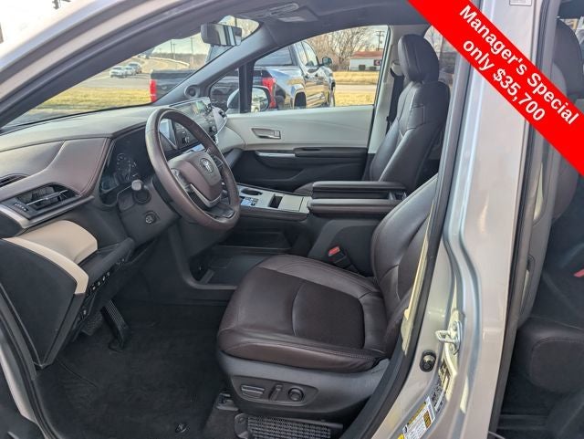 2021 Toyota Sienna Platinum 7 Passenger