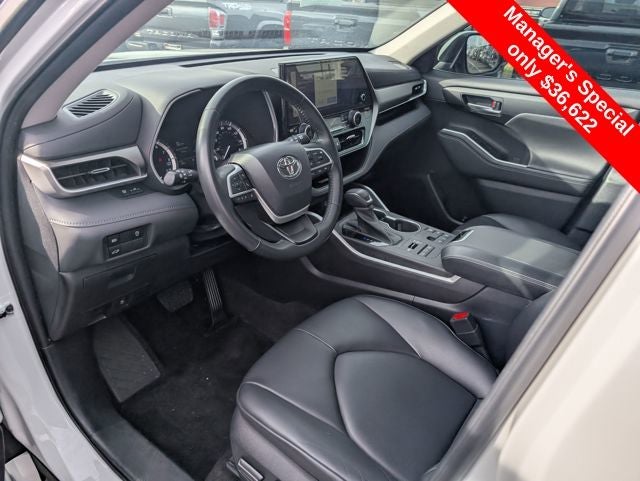 2023 Toyota Highlander XLE