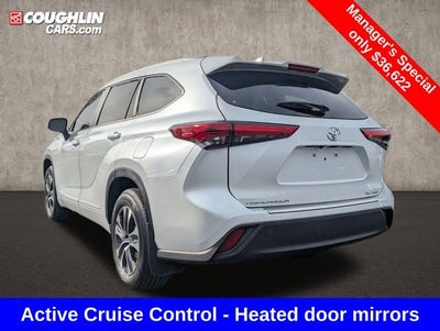 2023 Toyota Highlander XLE
