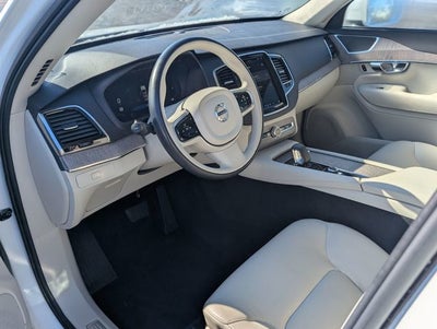 2023 Volvo XC90 B5 Plus