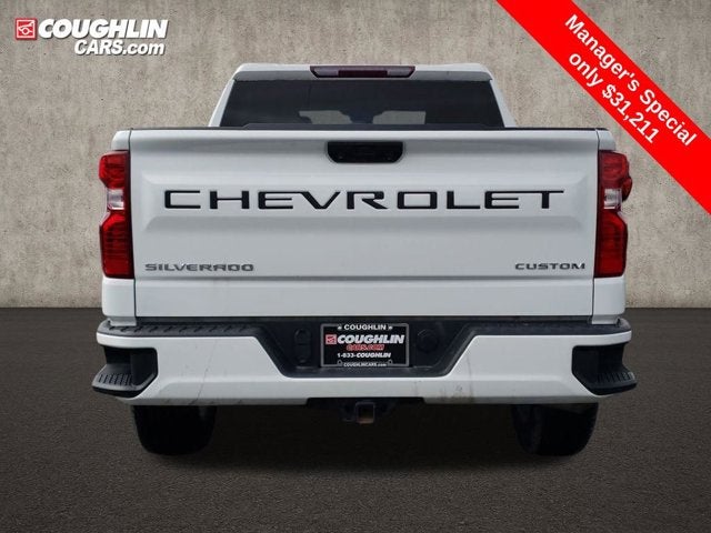 2022 Chevrolet Silverado 1500 4WD Crew Cab 147" Custom