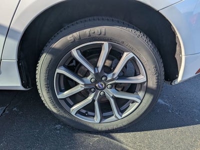 2017 Volvo XC60 Dynamic