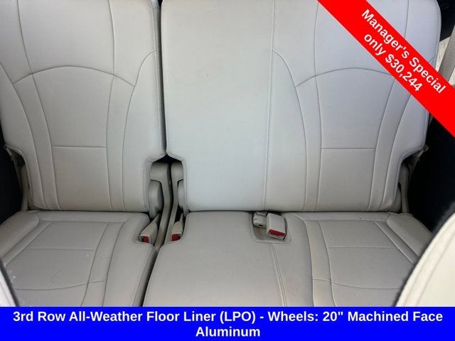 2022 Buick Enclave Essence