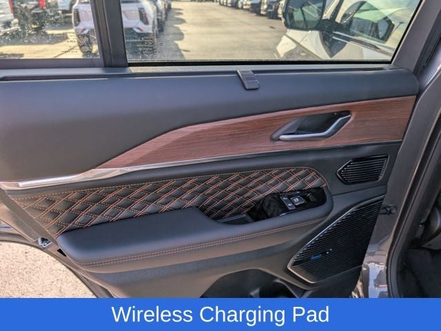 2022 Jeep Grand Cherokee Summit