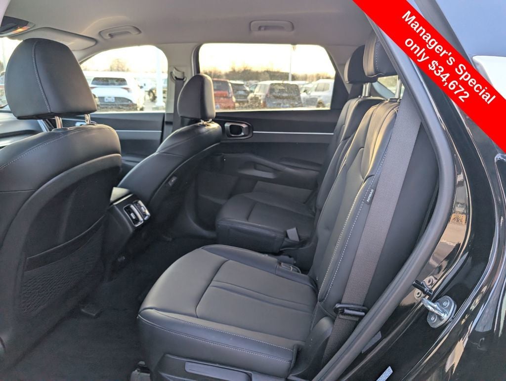 2025 Kia Sorento Hybrid EX