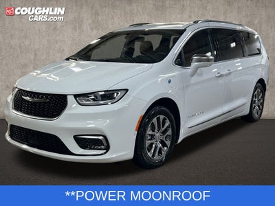 2024 Chrysler Pacifica Hybrid Pinnacle