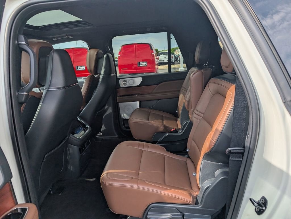 2024 Lincoln Navigator L Reserve