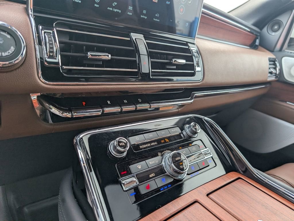 2024 Lincoln Navigator L Reserve