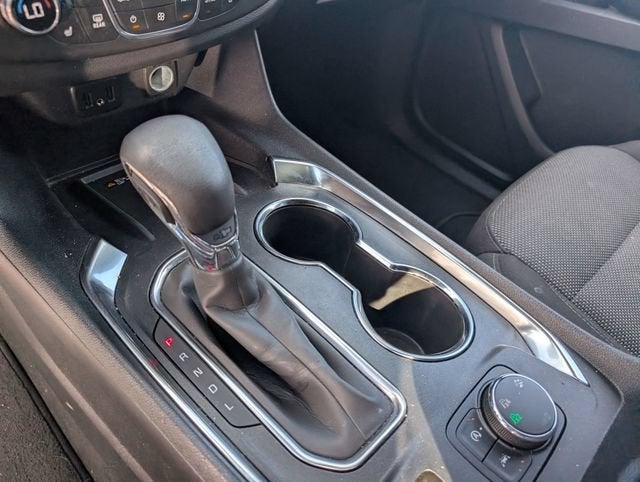2024 Chevrolet Traverse Limited LT Cloth