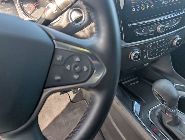 2024 Chevrolet Traverse Limited LT Cloth