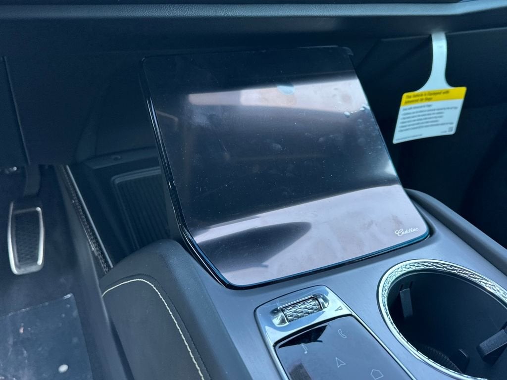 2026 Cadillac VISTIQ Sport