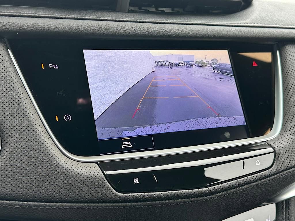 2025 Cadillac XT5 Luxury