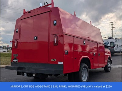 2025 Chevrolet Express Cutaway 3500 1WT