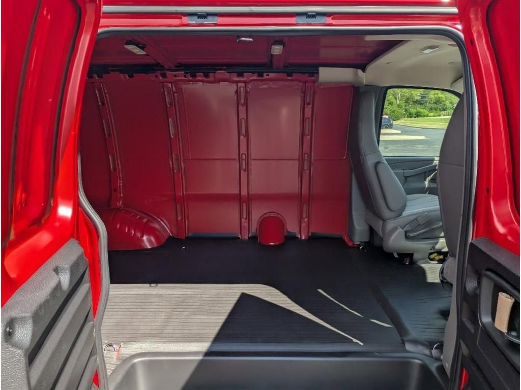 2025 Chevrolet Express Cargo 2500 WT