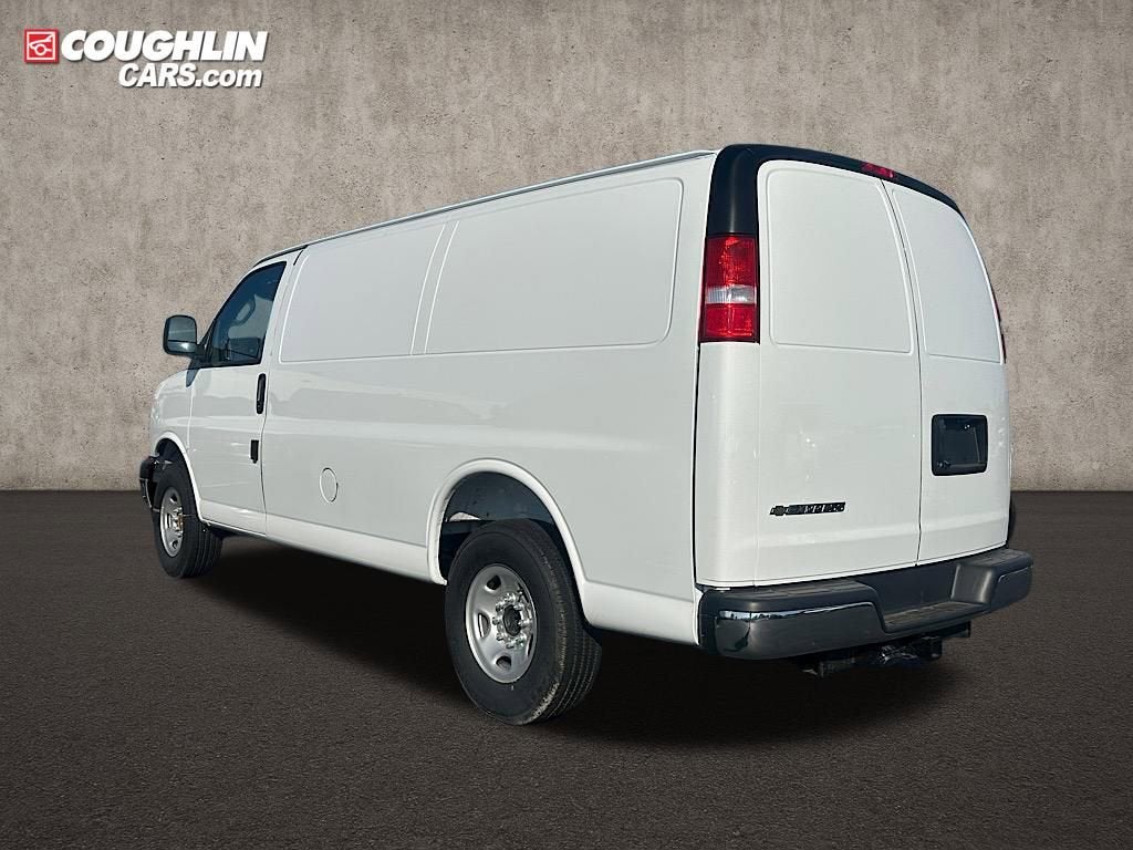 2025 Chevrolet Express Cargo 2500 WT