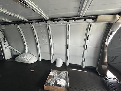 2025 Chevrolet Express Cargo 3500 WT