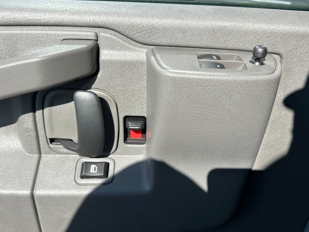 2025 Chevrolet Express Cargo 3500 WT