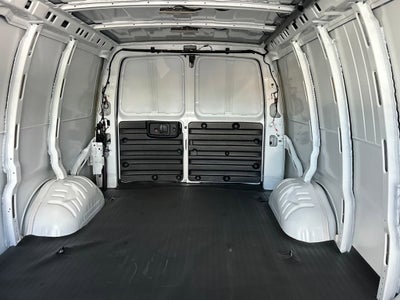 2025 Chevrolet Express Cargo 3500 WT