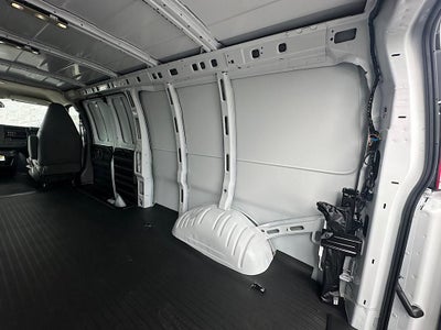 2025 Chevrolet Express Cargo 3500 WT