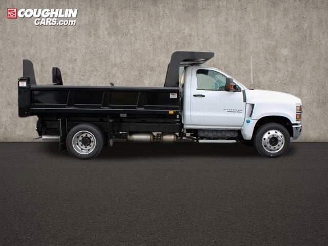 2024 Chevrolet Silverado 5500 HD Work Truck