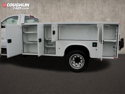 2024 Chevrolet Silverado 5500 HD Work Truck