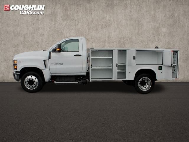 2024 Chevrolet Silverado 5500 HD Work Truck