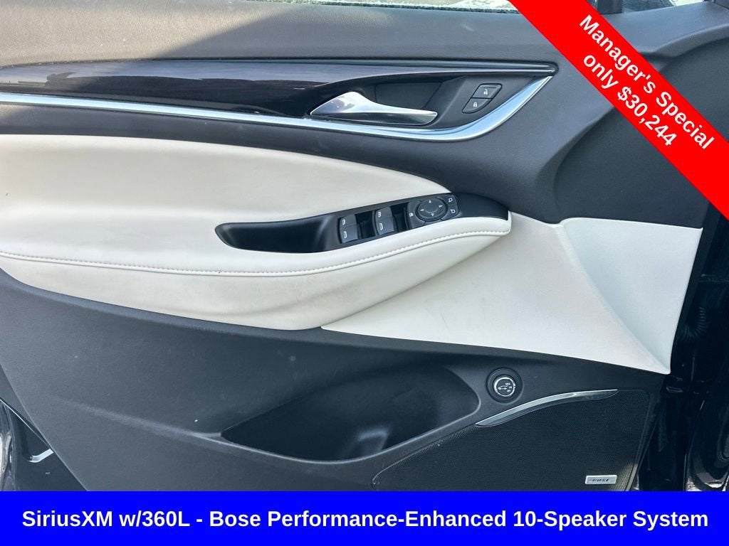 2022 Buick Enclave Essence