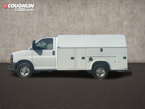 2025 Chevrolet Express Cutaway 3500 1WT