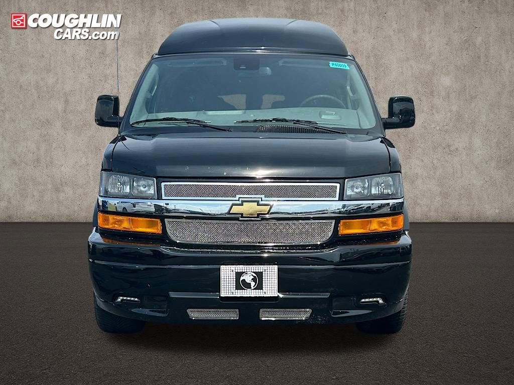 2025 Chevrolet Express Cargo 2500 WT