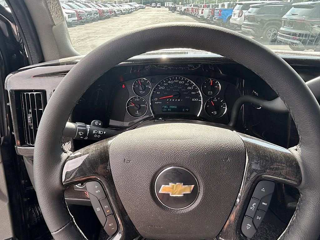 2025 Chevrolet Express Cargo 2500 WT