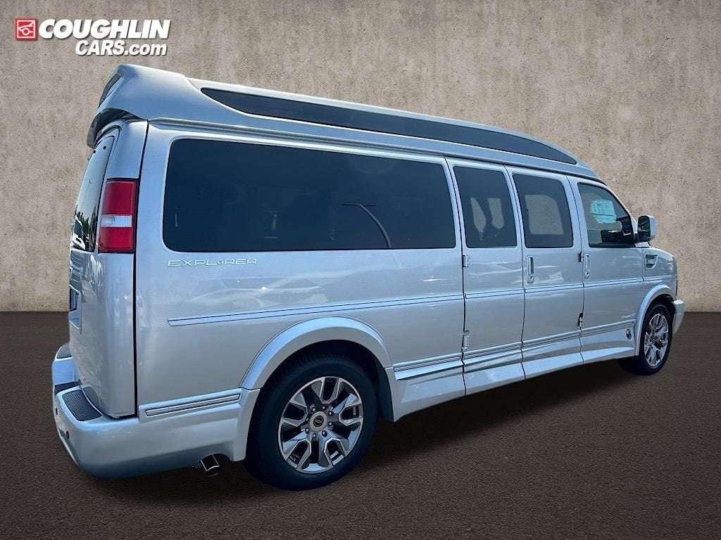 2025 Chevrolet Express Cargo 2500 WT