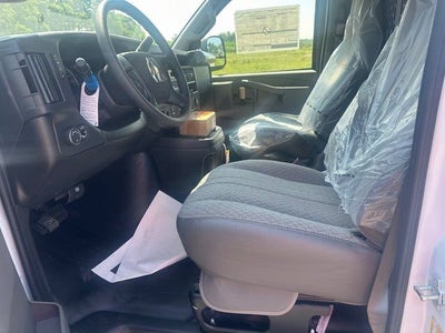 2025 Chevrolet Express Cargo 3500 WT