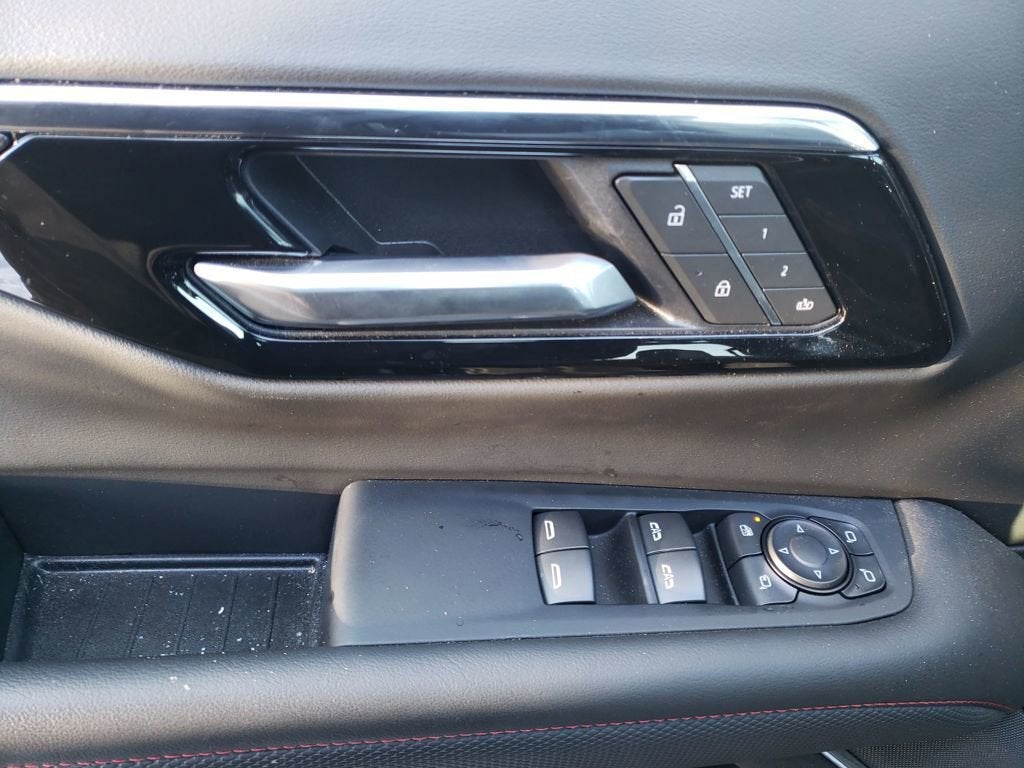 2025 Chevrolet Suburban RST