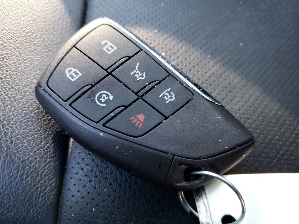 2025 Chevrolet Suburban RST