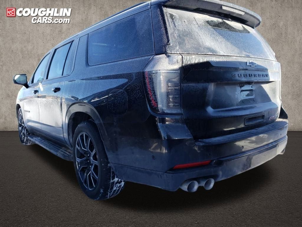 2025 Chevrolet Suburban RST