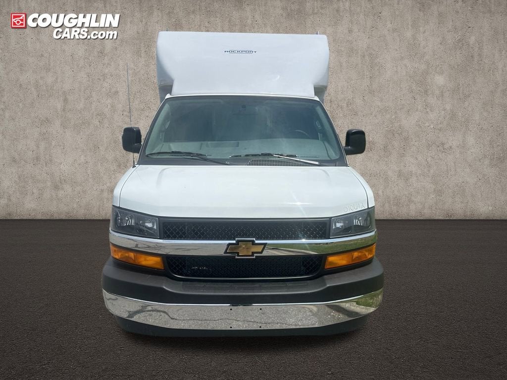 2025 Chevrolet Express Cutaway 4500 2WT