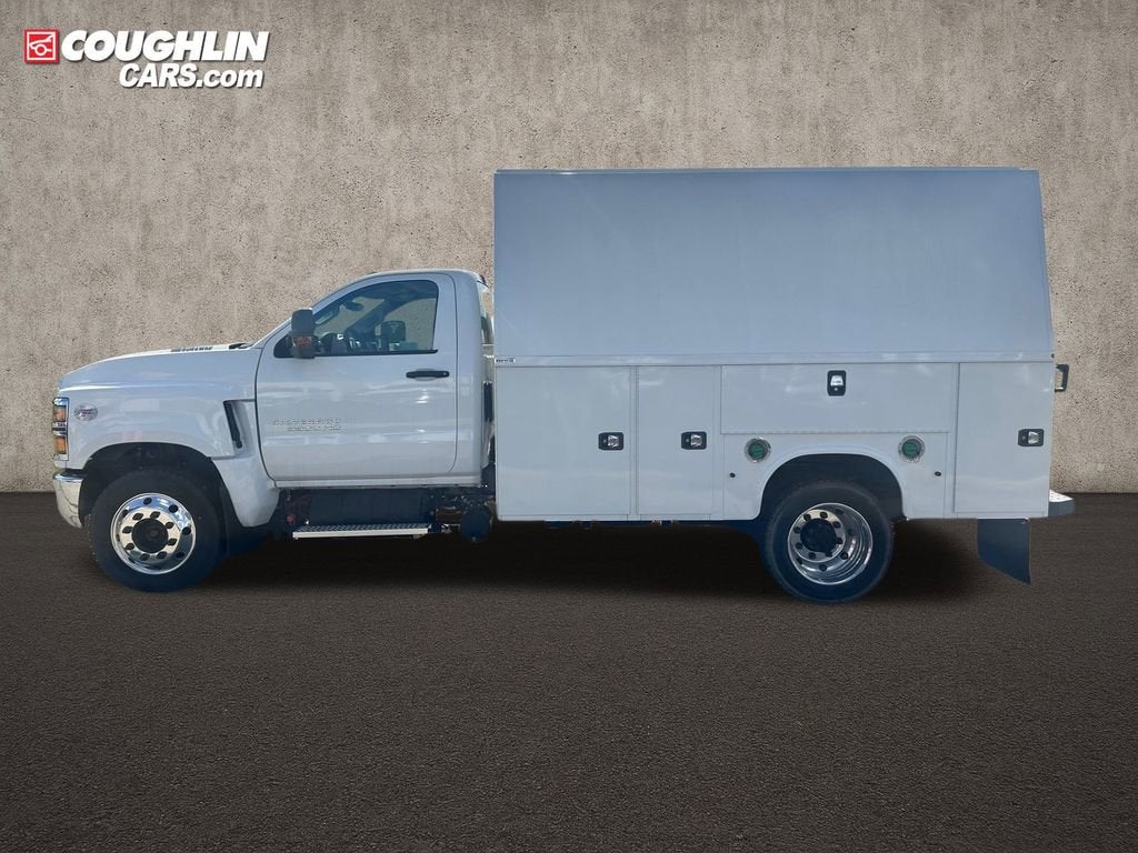 2024 Chevrolet Silverado 5500 HD Work Truck