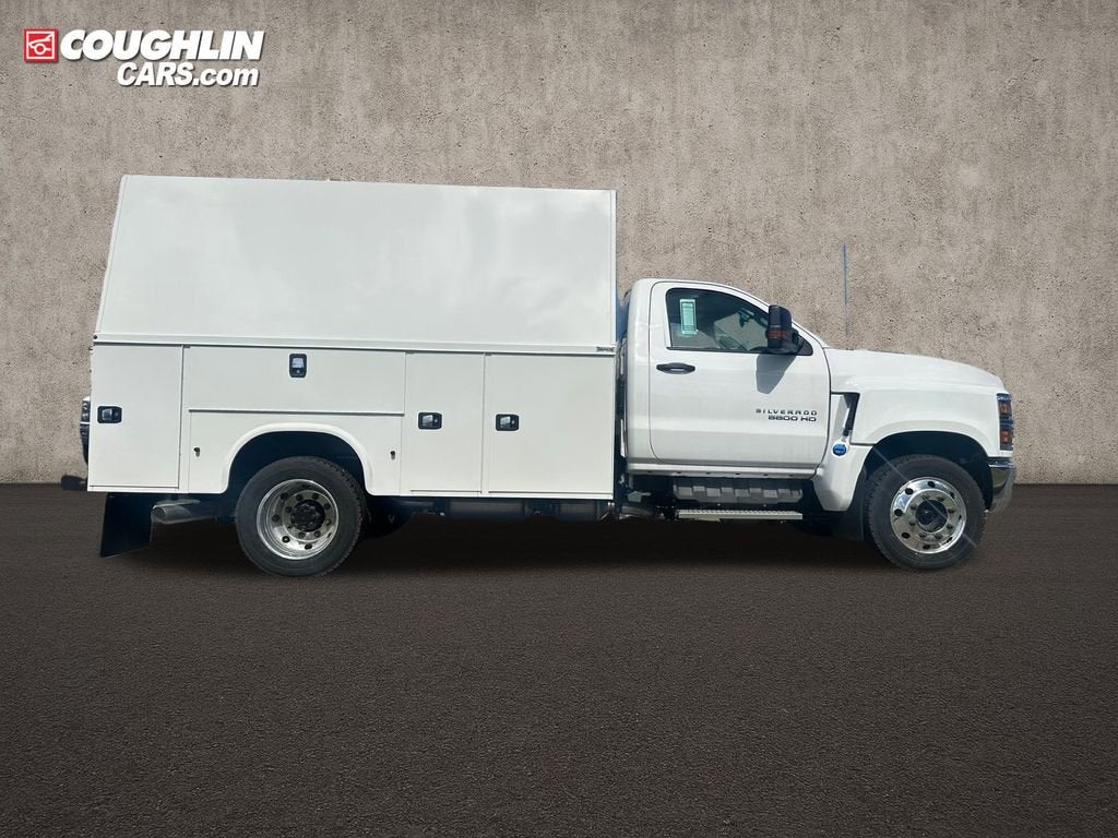 2024 Chevrolet Silverado 5500 HD Work Truck
