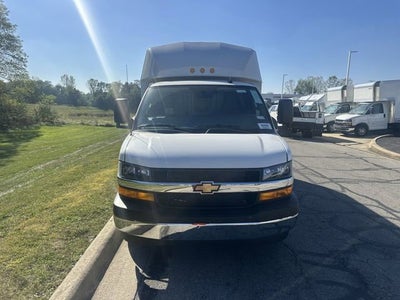 2025 Chevrolet Express Cutaway 3500 1WT