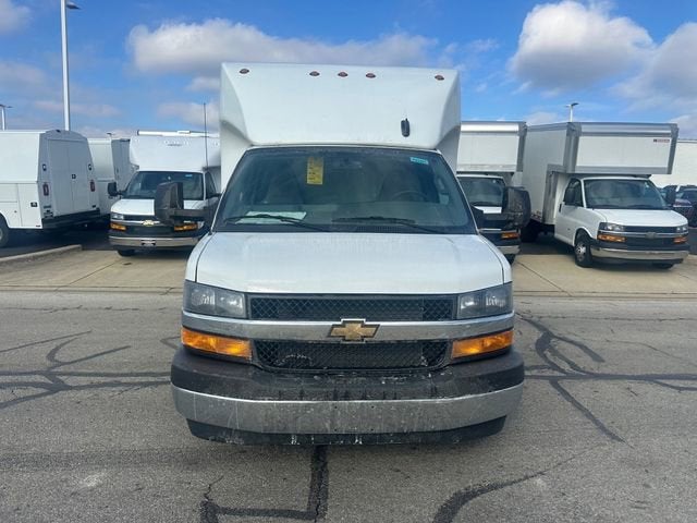 2025 Chevrolet Express Cutaway 3500 1WT