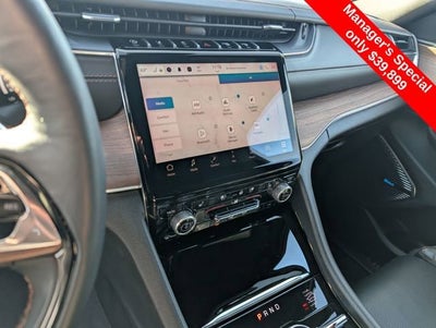 2022 Jeep Grand Cherokee Summit