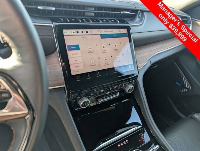 2022 Jeep Grand Cherokee Summit