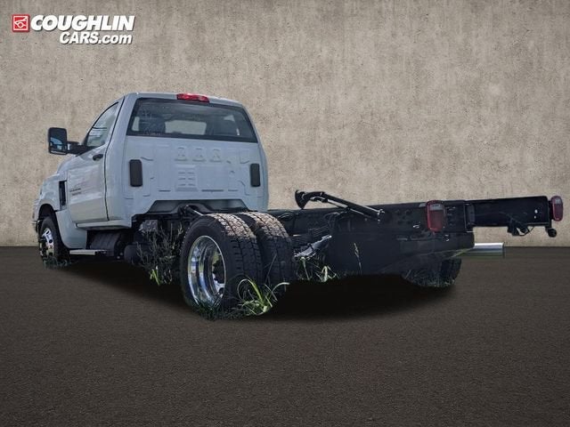 2024 Chevrolet Silverado 5500 HD Work Truck